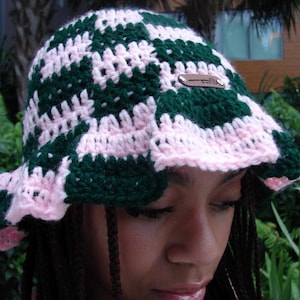 Artisan Pink & Deep Green Crotchet Bucket Hat - Stylish Color Block Crotchet Cap